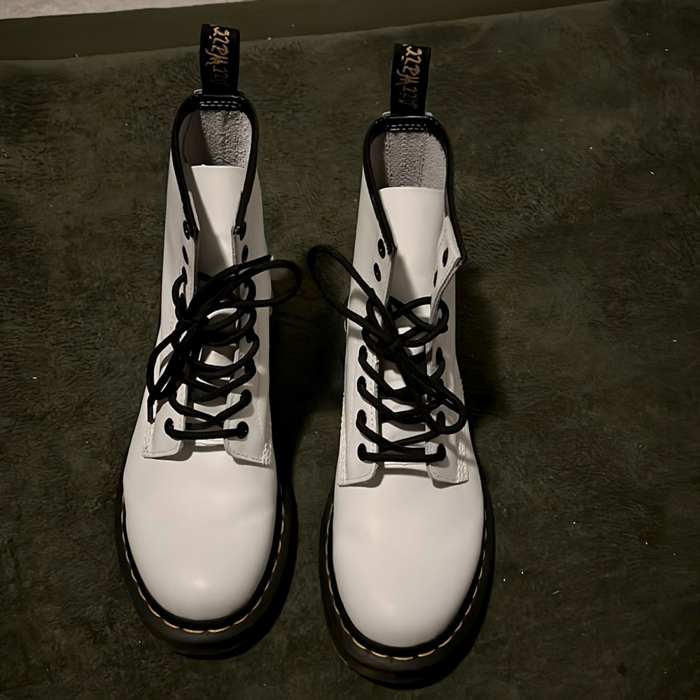 Doc Martens Original White Combat Boots